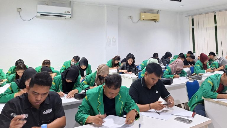 Fakultas Ekonomi dan Bisnis Universitas Ibnu Sina Gelar Ujian Tengah Semester Berbasis Digital dengan EdLink untuk Mendukung Gerakan Eco Green