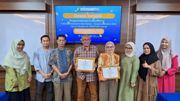 Fakultas Ekonomi dan Bisnis UIS Beri Penghargaan untuk Dosen Inspiratif Tahun Ini