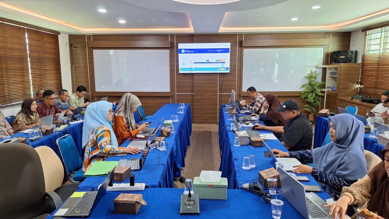FEB UIS Gelar Pelatihan Penginputan SIAKAD Kurikulum OBE Bersama BAAK