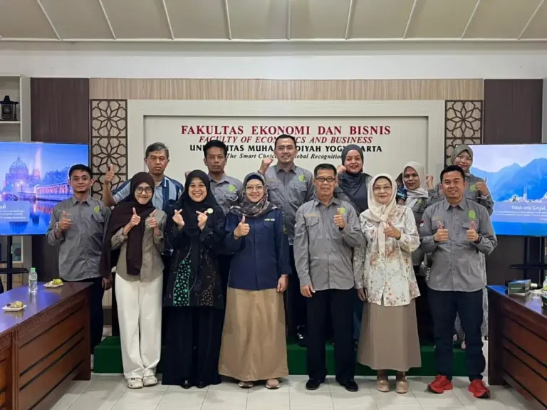 FEB UNIVERSITAS IBNU SINA LAKUKAN BENCHMARKING KE UNIVERSITAS MUHAMMADIYAH YOGYAKARTA UNTUK PERKUAT TATA KELOLA DAN MUTU AKADEMIK